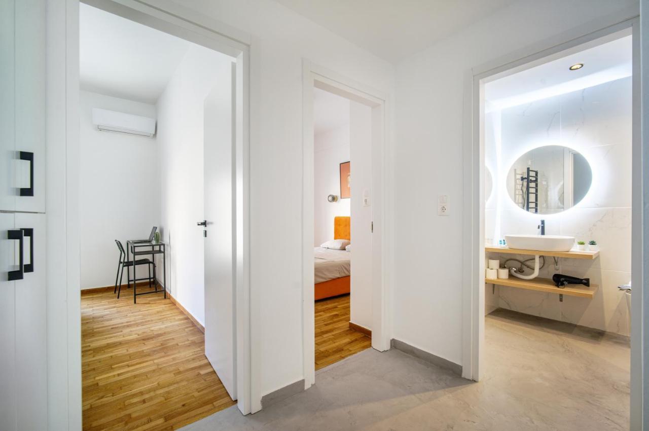 Majestic Flat With Huge Terrace In The City Center Athens Exterior photo
